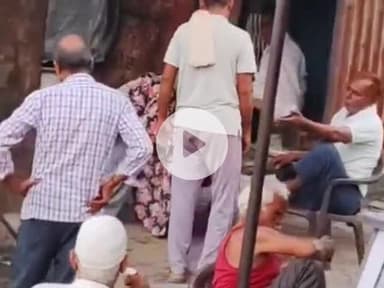 धनौरा: गजरौला थाने के सामने महिलाओं के बीच जमकर हुई मारपीट, घटना का लाइव वीडियो हुआ वायरल