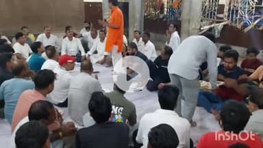 नवादा: नवादा नगर पूजा समिति ने इंदिरा चौक के पास की महत्वपूर्ण बैठक, मूर्ति बैठने से लेकर विसर्जन तक हुई चर्चा