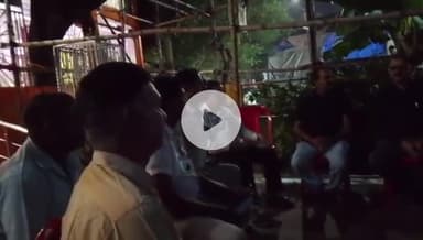 गिरिडीह: झंडा मैदान के पास पुराने जेल मंदिर परिसर में पुलिस प्रशासन ने पूजा समितियों के साथ की बैठक