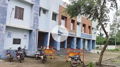 नीमच नगर: नीमच: परिवहन विभाग की कार्रवाई में गड़बड़ी, उफनती नदी पार करने वाली स्कूल बस को छोड़ दूसरी बसों पर कार्रवाई