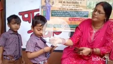 पतरातू: भुरकुंडा बाजार में राष्ट्रीय कृमि मुक्ति दिवस पर बच्चों को एल्बेंडाजोल दवा दी गई