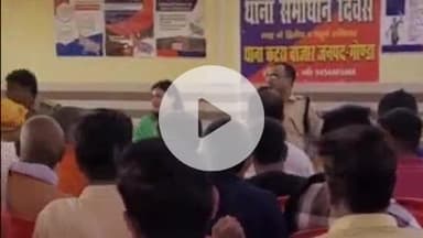 करनैलगंज: कटरा बाजार में नवरात्रि पर्व को शांतिपूर्ण और सुरक्षित बनाने के लिए पीस कमेटी की बैठक