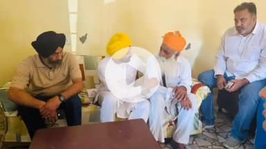 ਤਪਾ: ਕਰੰਟ ਲੱਗਣ ਨੌਜਵਾਨ ਦੀ ਮੌਤ ਦੇ ਮਾਮਲੇ 'ਚ ਵਿਧਾਇਕ ਉੱਗੋਕੇ ਨੇ ਪਰਿਵਾਰ ਨੂੰ4ਲੱਖ ਦੀ ਮੁਆਵਜ਼ਾ ਰਾਸ਼ੀ ਦਾ ਚੈੱਕ ਸੌਂਪਿਆ
* ਭਦੌੜ ਦੇ ਨੌਜਵਾਨ