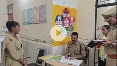 मंझनपुर: मंझनपुर स्थित वन स्टॉप सेंटर का एसपी ने किया आकस्मिक निरीक्षण, महिलाओं से संवाद कर सुविधाओं का लिया जायजा