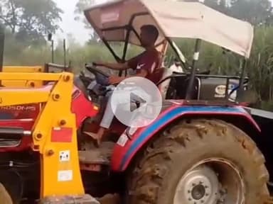 नौगावां सादात: नौगांवा क्षेत्र में धड़ल्ले से चल रहा है मिट्टी खनन का कारोबार, ग्रामीण ने वीडियो किया वायरल