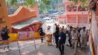 गया टाउन सीडी ब्लॉक: राष्ट्रपति द्रौपदी मुर्मू गया के विष्णुपद मंदिर पहुंचीं, करेंगी पितरों का पिंडदान व तर्पण