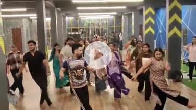 खंडवा नगर: गरबा डांडिया से होगी माता की आराधना, गरबे की प्रैक्टिस करने पहुंची युवतियां, केसरिया गरबा की रहेगी धूम