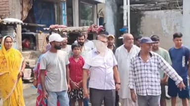 समस्तीपुर: नगर निगम क्षेत्र के दुघपुरा वार्ड चार में मध्य विद्यालय के समीप नल जल की टंकी पर 11 हजार बोल्ट बिजली से आक्रोश