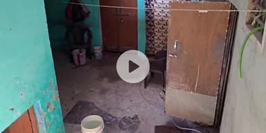 बागपत: कस्बा टटीरी में एक मकान में पटाखे बनाते समय चिंगारी उठने से लगी आग, लोगों ने पानी डालकर आग पर पाया काबू