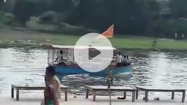 मिश्रिख: नैमिषारण्य अमावस्या के पर्व पर गोमती नदी में नहाते समय दो दोस्त गहरे पानी में डूबे, NDRF की टीम कर रही है दोनों की तलाश