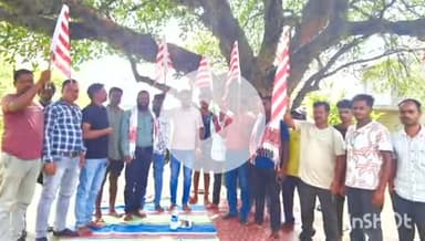 पतरातू: कुर्मी को एसटी में शामिल करने के विरोध में गेगदा कटहर कोचा चबूतरा में आदिवासी समाज की बैठक संपन्न