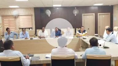 बहराइच: विकास भवन सभागार में मुख्य विकास अधिकारी की अध्यक्षता में बैठक संपन्न, 23 सितंबर को मनाया जाएगा दशम आयुर्वेद दिवस