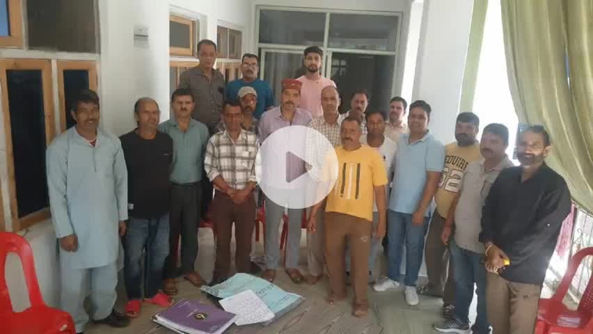 भलेई: आर्य कल्याण सभा की मुगला में आयोजित बैठक में बिरादरी के जरुरतमंद लोगों की मदद करने का निर्णय लिया गया