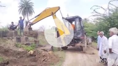 मावली: भटेवरिया तालाब से सिंचाई के लिए निकलने वाली छोटी माइनर नहर का गैट खराब होने से हजारों लीटर पानी व्यर्थ बह गया