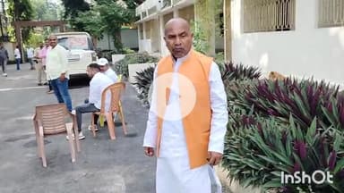 सासाराम: सासाराम के सर्किट हाउस में पहुंचे चेनारी के पूर्व एमएलए ललन पासवान