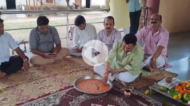 खालवा: लावारिस लाशों का अंतिम संस्कार करने वाली पूर्व निर्माण सामाजिक सांस्कृतिक सेवा समिति ने किया श्राद्ध तर्पण