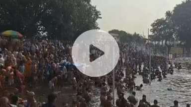 करनैलगंज: पितृ विसर्जन पर सरयू नदी कटरा घाट पर उमड़ा आस्था का सैलाब