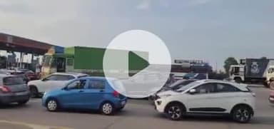 చౌటుప్పల్: పంతంగి టోల్ ప్లాజా వద్ద కొనసాగుతున్న వాహనాల రద్దీ