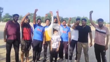 सरदारशहर: राजीव गांधी खेल मैदान में खेल रहे क्रिकेटरों ने कहा- भारत पाकिस्तान मुकाबले में भारत पाकिस्तान को देगा पटकनी