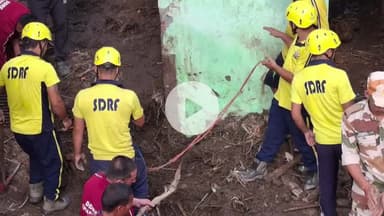 घाट: नंदानगर के आपदा क्षेत्र धुर्मा गांव में लापता दो व्यक्तियों के शव तीन दिन बाद भी नहीं मिले, रेस्क्यू टीम खोजबीन में जुटी