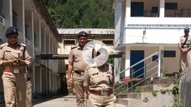 जोशियाड़ा: एसपी उत्तरकाशी द्वारा परीक्षा केंद्रों का किया गया निरीक्षण