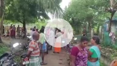 திட்டக்குடி: திட்டக்குடி அருகே வெங்கனூர் கிராமத்தில் வீட்டின் கதவை உடைத்து 20 பவுன் நகை திருட்டு, போலீசார் விசாரணை