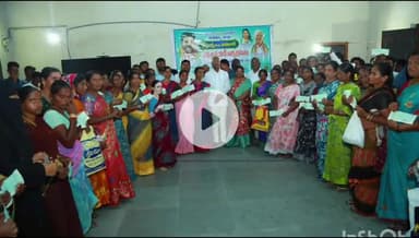 జఫర్‌గఢ్: జఫర్గడ్ మండల కేంద్రంలోని రైతు వేదిక వద్ద కళ్యాణ లక్ష్మి షాదీ ముబారక్ సీఎం రిలీఫ్ ఫండ్ చెక్కులను పంపిణీ చేసిన ఎమ్మెల్యే