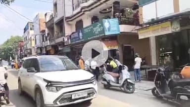 कानपुर: गोविंद नगर के एसीपी बाबू पुरवा कार्यालय के सामने दो पक्षों में हुई मारपीट, घटना का वीडियो सोशल मीडिया पर हुआ वायरल