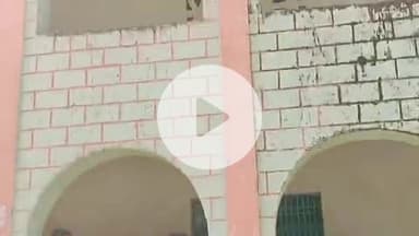 फतेहाबाद: फतेहाबाद की समाजसेवी संस्था ने स्कूलों में बच्चों को बांटे स्कूल बैग, समाजसेवी रहे मौजूद