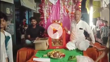 शाहबाद: दिलेर गंज में नवदुर्गा पूजन पंडाल महोत्सव में निकाली गई मां ज्वाला की ज्योति शोभायात्रा