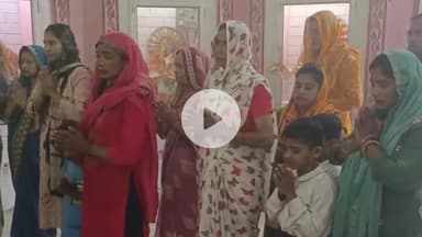 धनौरा: मंडी धनौरा तहसील क्षेत्र के विभिन्न मंदिरों में पहले नवरात्रे पर पूजा-अर्चना के लिए भक्तों की उमड़ी भीड़