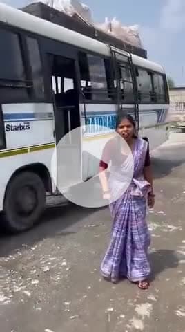 क्या बात है बहन 👍 एक भी मिडिया वाले को गढा नहीं दिखाई नहीं दिया  है  क्या बात बोले है आप 🤔 बहुत अच्छा दिखाया आप ने