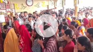 बाड़मेर: शारदीय नवरात्र के पहले दिन सोमवार को बाड़मेर के शक्ति पीठ स्थानों पर श्रद्धालुओं की भीड़ उमड़ी