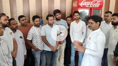 धनौरा: जीएसटी दर कम होने पर गजरौला बाजार में क्षेत्रीय विधायक राजीव तरारा ने व्यापारियों से किया संवाद