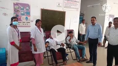 घाघरा: घाघरा ब्लॉक परिसर में प्रखंड प्रशासन द्वारा रक्तदान शिविर का आयोजन, बीडीओ भी शामिल रहे