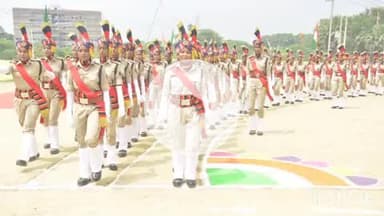 नवादा: नवादा में 200 महिला गृहरक्षकों का पारण परेड समारोह सम्पन्न हुआ