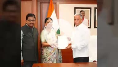 మహబూబ్ నగర్ అర్బన్: రైల్వే ప్రాజెక్టులను త్వరగా పూర్తి చేయాలికేంద్ర రైల్వే సహాయమంత్రి సోమన్న కోరిన ఎంపీ డీకే అరుణ