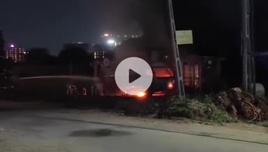 ગાંધીનગર: રાયસણ બિઝનેસ પાર્ક નજીક એક ફ્રેન્કી સ્ટેશનમાં એક સાથે બે ગેસ સિલિન્ડર માં આગ