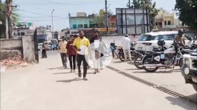 मथुरा: मथुरा में आटा मिल संचालकों पर मजदूरी के पैसे न देने का आरोप