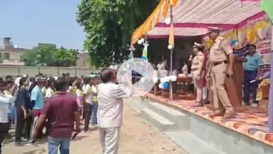 छिबरामऊ: छिबरामऊ में स्कूली छात्राओं को शासन द्वारा चलाई जा रही हेल्पलाइन के संबंध में दी गई जानकारी, सशक्तिकरण किया जागरूक