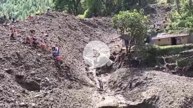 घाट: धुर्मा गांव में आपदा ने उजाड़े घर, प्रभावितों ने कहा- पर्व नहीं मनाएंगे, पांडव लीला भी नहीं होगी, सामान्य तरीके से होंगे