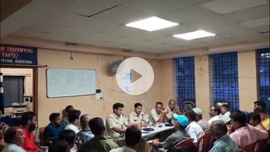 कोडरमा: दुर्गा पूजा को लेकर तिलैया थाना में शांति समिति की बैठक, थाना प्रभारी ने सुरक्षा मानक पूरे करने के निर्देश दिए