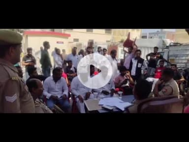 खेकड़ा: खेकड़ा थाने पर माल मुकदमाती में दाखिल 37 वाहनों की ₹9,00,000 में हुई नीलामी, 18 कबाड़ियों ने लिया हिस्सा