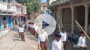 मावली: खेरोदा में शताब्दी वर्ष पर राष्ट्रीय स्वयंसेवक संघ के स्वयंसेवकों ने निकाला पथ संचलन, ग्रामीणों ने बरसाए फूल