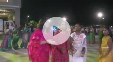 మహబూబ్ నగర్ అర్బన్: జిల్లాలోని అన్ని శాఖలకు చెందిన మహిళ అధికారులు బతుకమ్మ సంబరాలు నిర్వహించుకోవాలి జిల్లా కలెక్టర్ విజయేంద్రియ బోయ