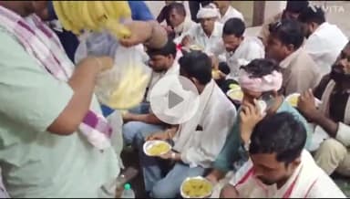 बांसवाड़ा: कलेक्ट्रेट परिसर में परमाणु बिजली घर के शिलान्यास के विरोध में बी ए पी का धरना प्रदर्शन, सांसद ने बजाया मंजीरा