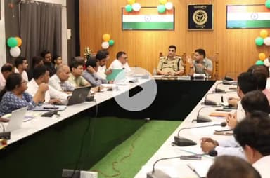 रामपुर: जिलाधिकारी जोगिंदर सिंह ने जिलाधिकारी सभागार में जिला स्वच्छता समिति की बैठक में दिए जरूरी निर्देश