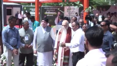 ગાંધીનગર: કેન્દ્રીય ગૃહ અને સહકાર મંત્રી અમિત શાહ દ્વારા IFFCO દ્વારા આયોજિત વૃક્ષારોપણ કાર્યક્રમમાં હાજરી આપી