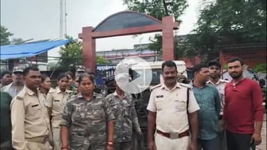 गिरिडीह: गिरिडीह में अवैध कोयला कारोबार पर कार्रवाई, पुलिस ने छापेमारी कर 5 बाइक जब्त की