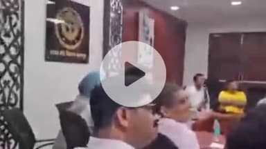 कानपुर: लखनपुर स्थित एसजीएसटी कार्यालय सभागार में जीएसटी 2.0 पर विभाग के अफसर ने शहर के सभी प्रमुख व्यापारी संगठनों की बैठक की